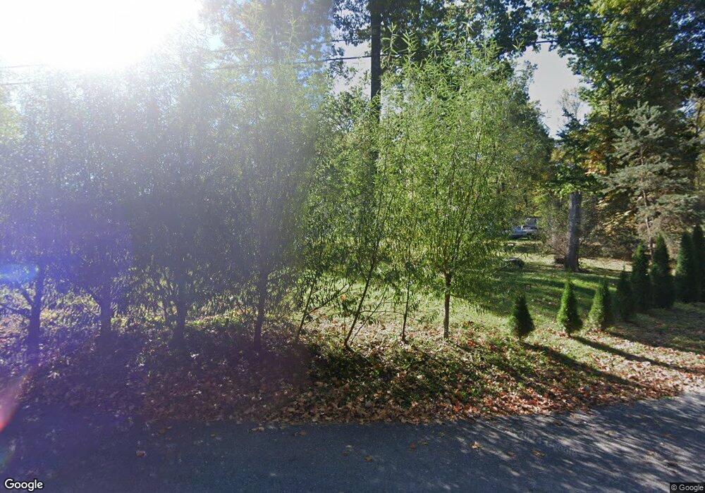 815 Frontier Dr, Bunker Hill, WV 25413 - photo 1