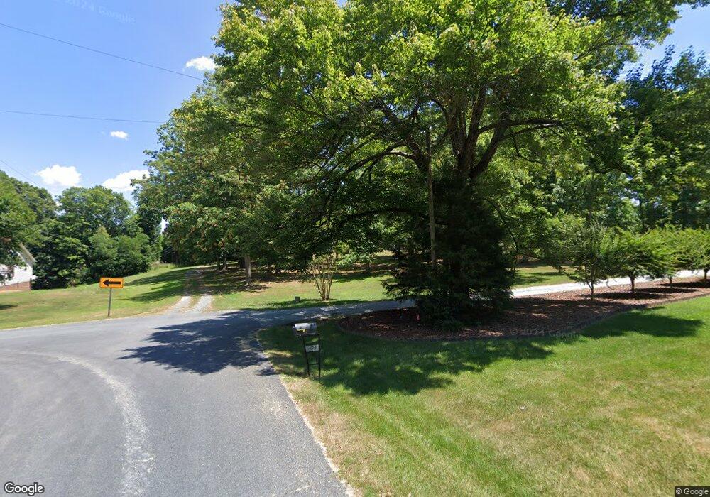 426 Kimberly Dr, Asheboro, NC 27205 - photo 1