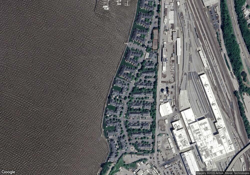 704 Half Moon Bay Dr, Croton On Hudson, NY 10520 - photo 1