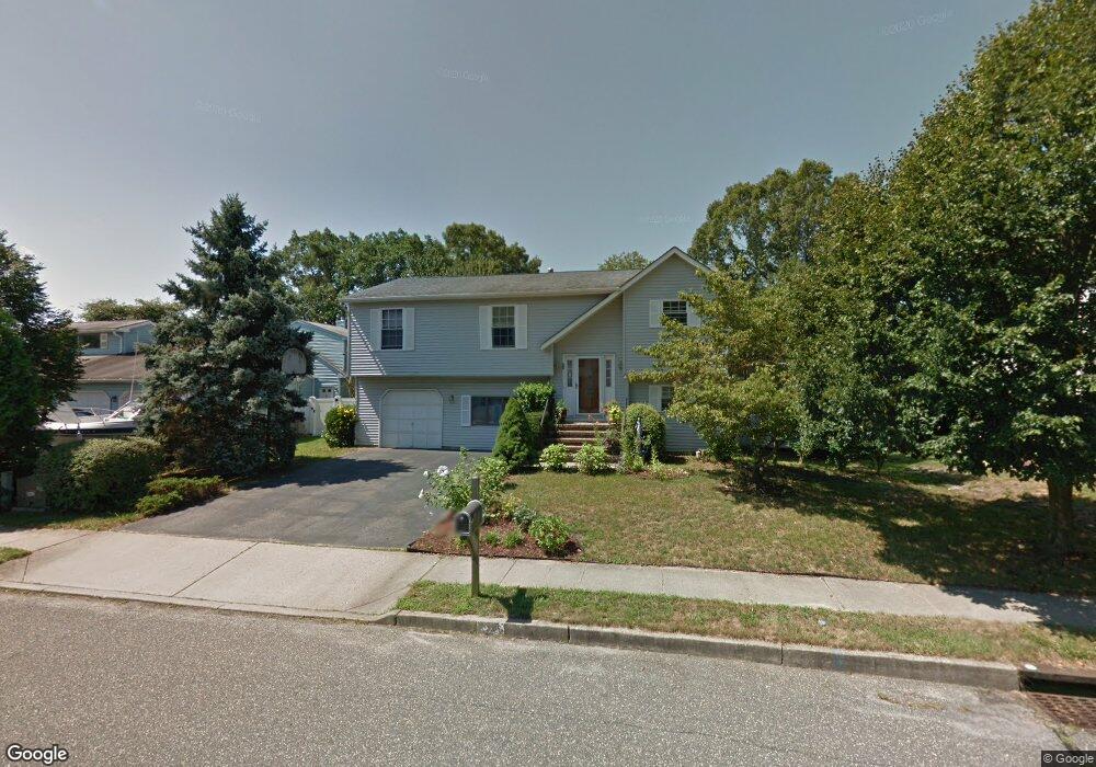 33 Honeysuckle Way, Howell, NJ 07731 - photo 1