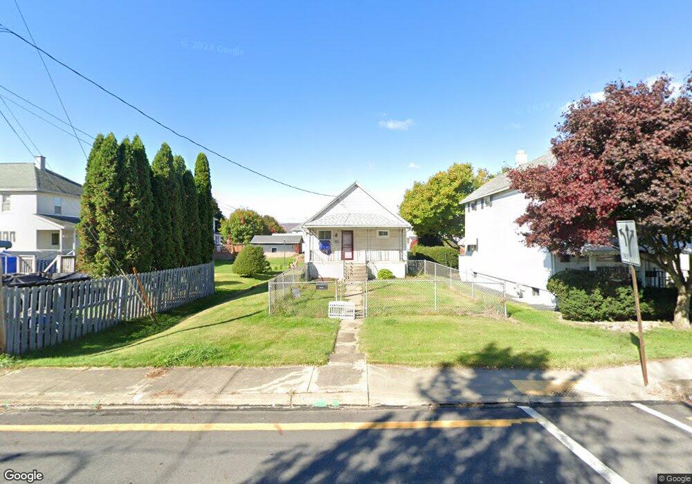 701 Cypress St, Throop, PA 18512 - photo 1