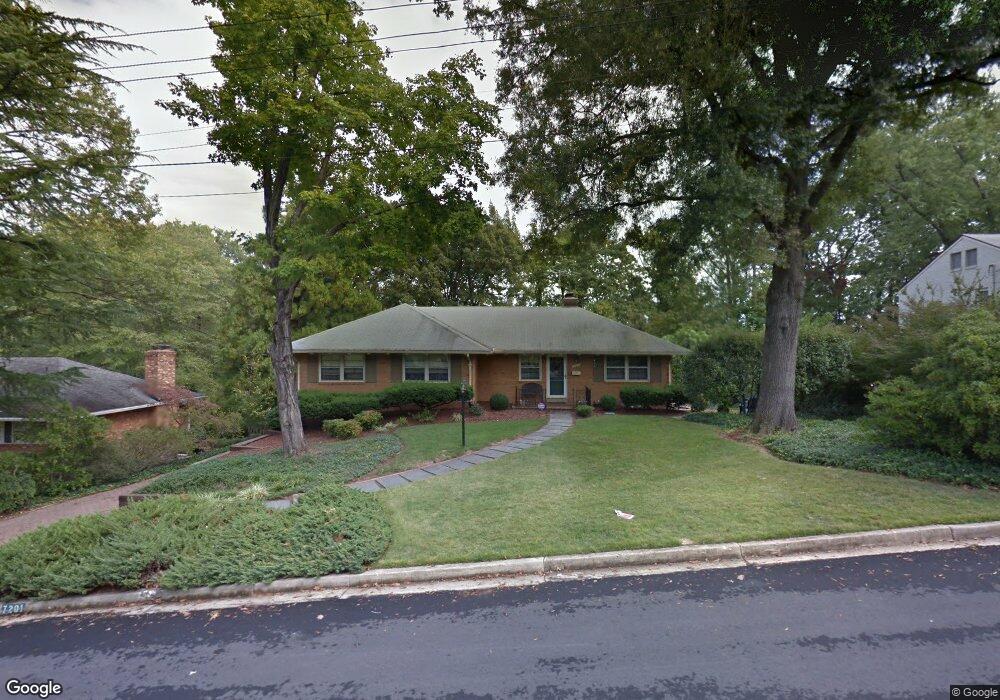 7201 Park Terrace Dr, Alexandria, VA 22307 - photo 1