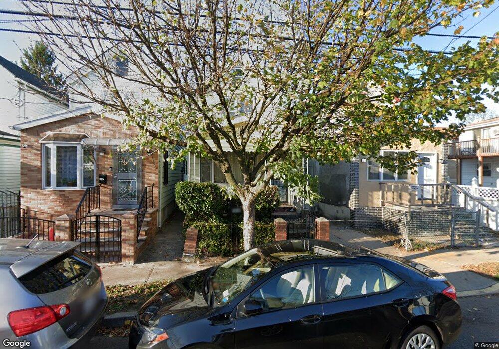 15089 116th Dr, Jamaica, NY 11434 - photo 1