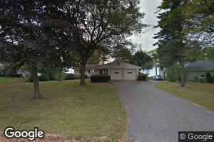 35 Crescent Beach Dr, Burlington, VT 05408