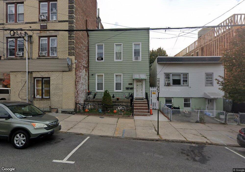 6612 Palisade Ave, West New York, NJ 07093 - photo 1