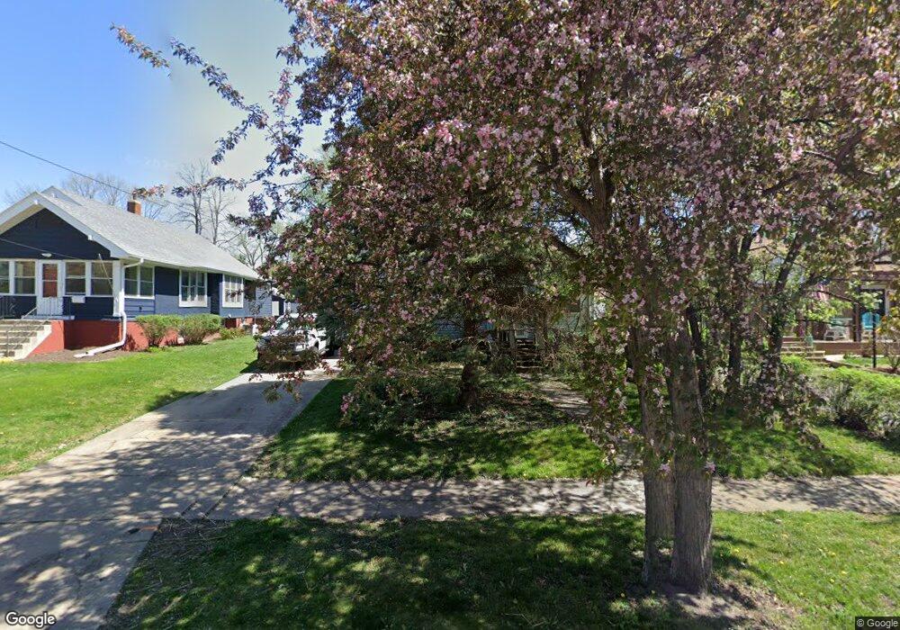 1417 48th St, Des Moines, IA 50311 - photo 1