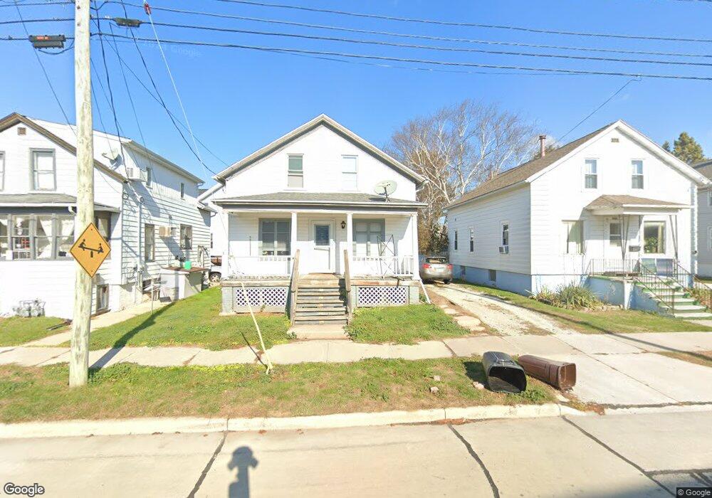 1718 18th St, Two Rivers, WI 54241 - photo 1