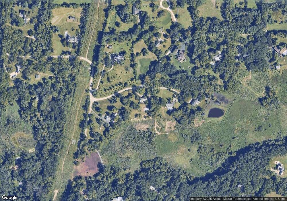 2 Crawling Stone Rd, Barrington, IL 60010 - photo 1