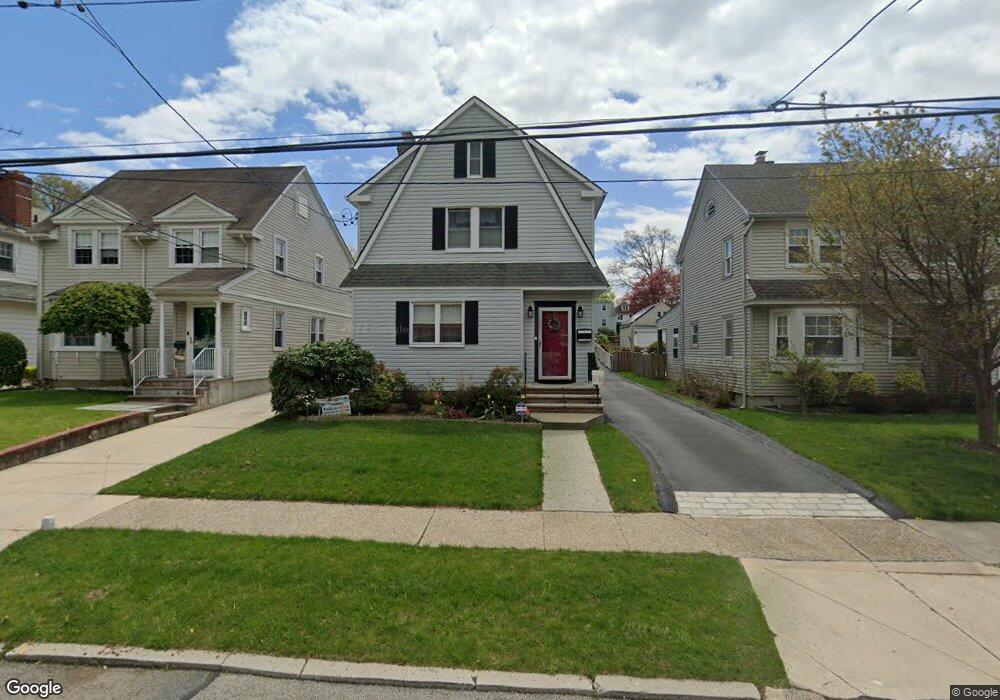 56 Dover Ln, Yonkers, NY 10710 - photo 1