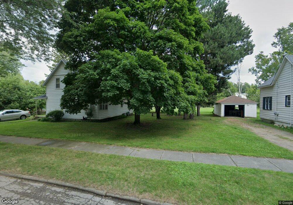 233 S Silver St, Bad Axe, MI 48413 - photo 1