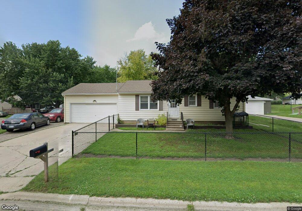 1018 Plainview Ln, Albert Lea, MN 56007 - photo 1