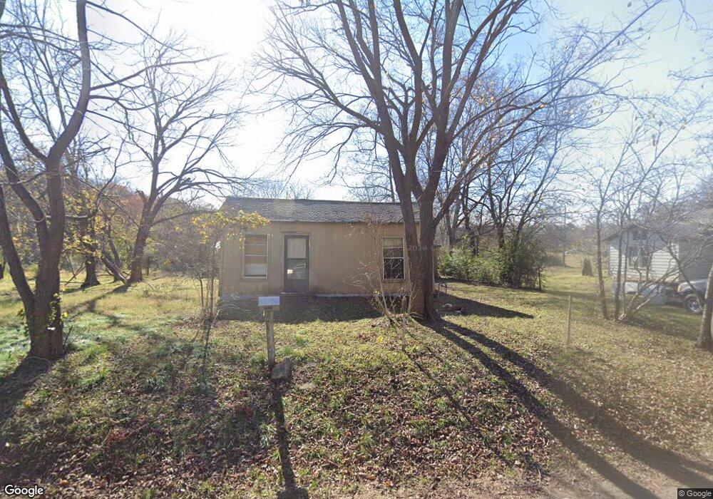 1407 W Moore St, Henryetta, OK 74437 - photo 1