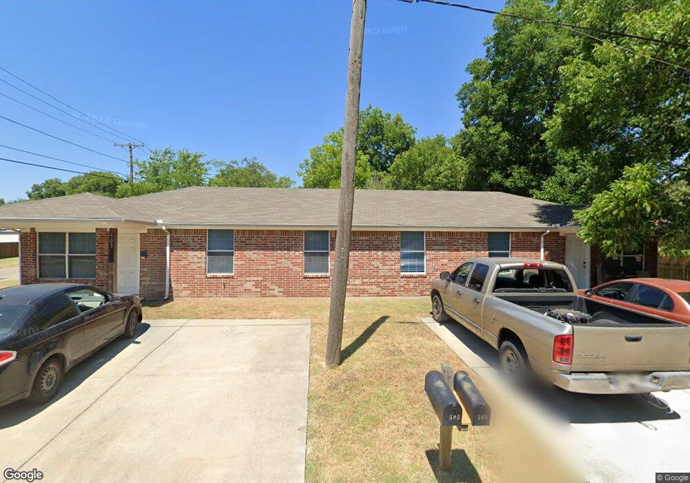 503 Throckmorton St, Gainesville, TX 76240 - photo 1