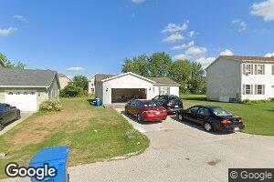 617 18th St, Silvis, IL 61282