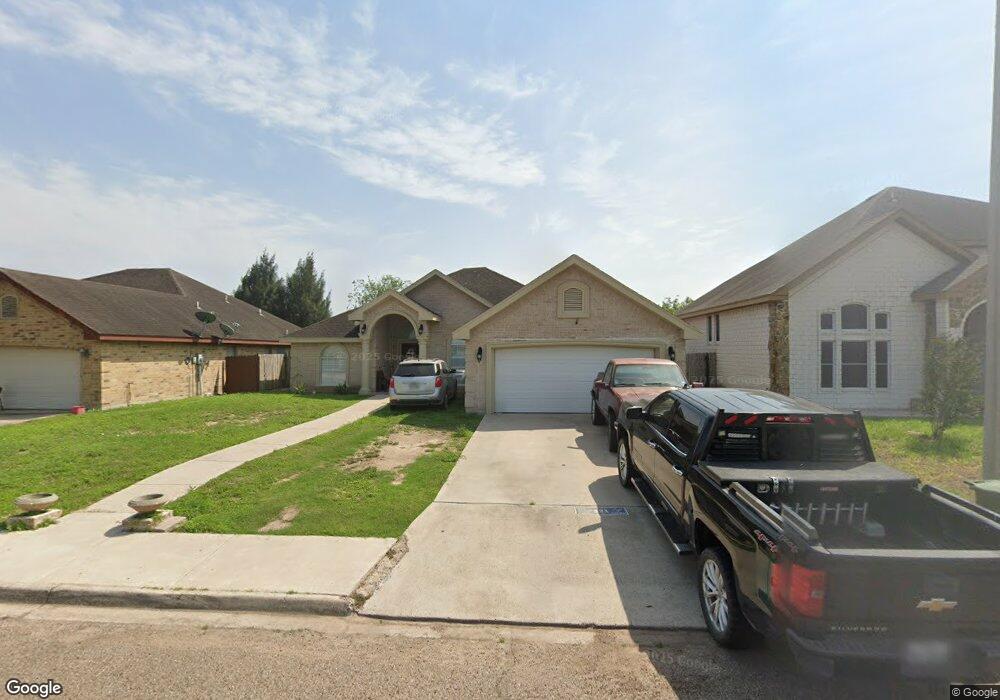 521 Robert Ln, Alamo, TX 78516 - photo 1