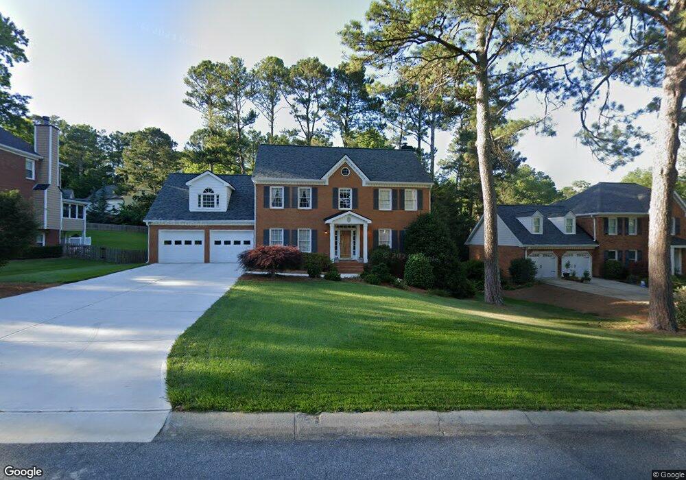 4668 Glenforest Dr NE, Roswell, GA 30075 - photo 1