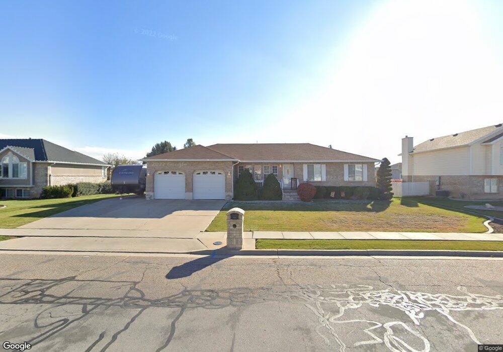 943 W 2300 S, Syracuse, UT 84075 - photo 1