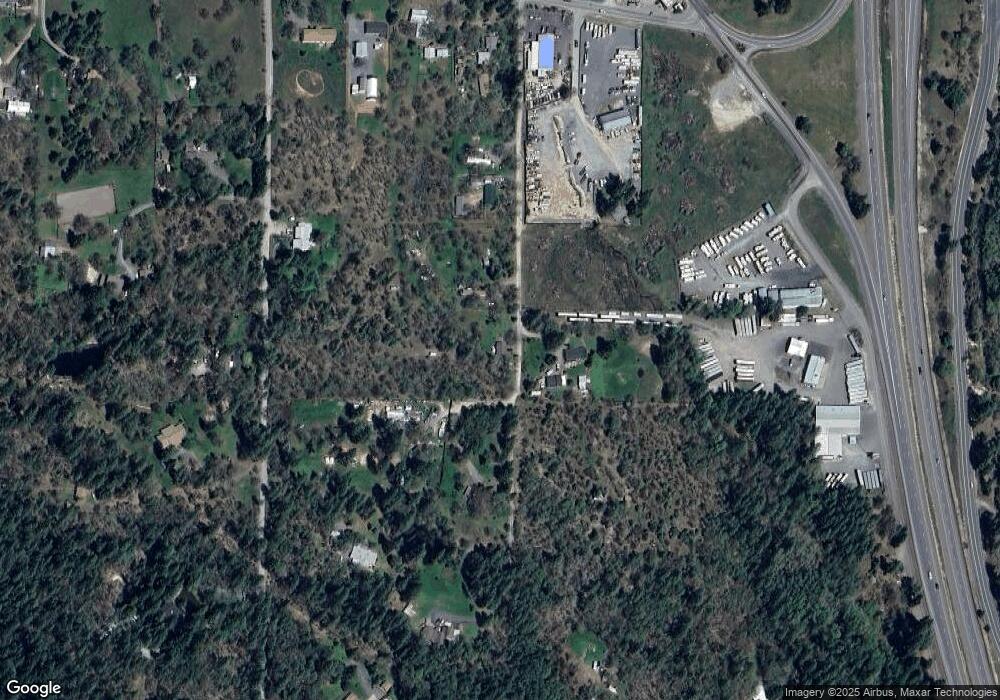 290 Cherokee Ln, Grants Pass, OR 97526 - photo 1