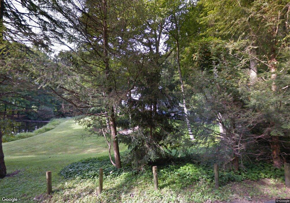 10 Overbrook Ln, Weston, CT 06883 - photo 1