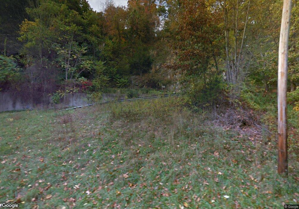 19 Hemlock Trail, Sandy Hook, CT 06482 - photo 1