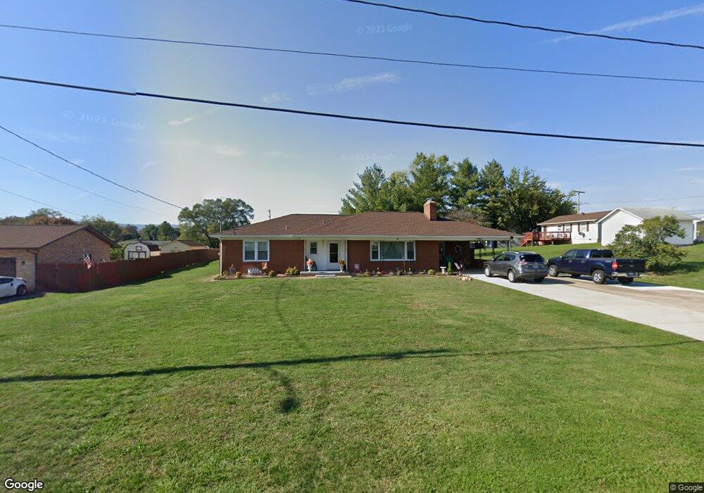 10 Third St, Luray, VA 22835 - photo 1