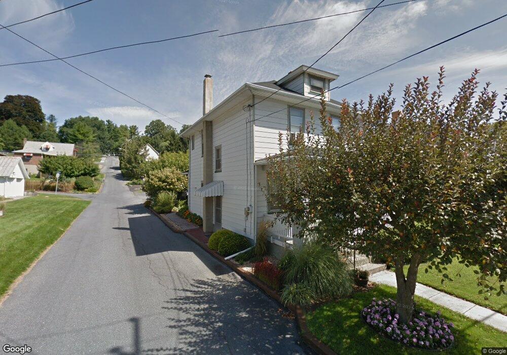 318 Mauch Chunk St, Nazareth, PA 18064 - photo 1