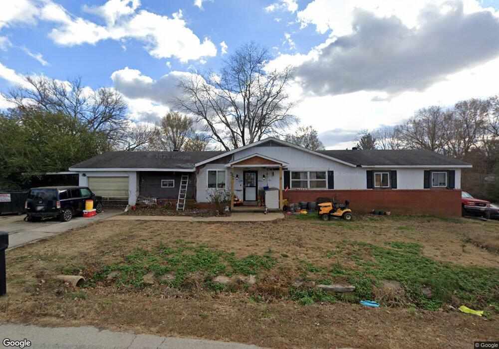 5037 Linwood Dr, Poplar Bluff, MO 63901 - photo 1