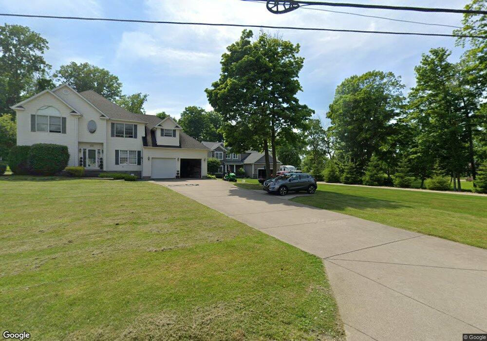 2714 Loveland Ave, Erie, PA 16506 - photo 1