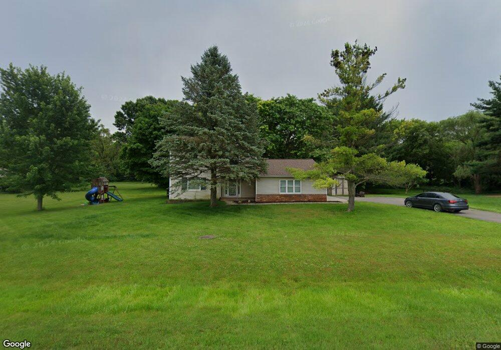 9323 Chestnut Cir, Dexter, MI 48130 - photo 1