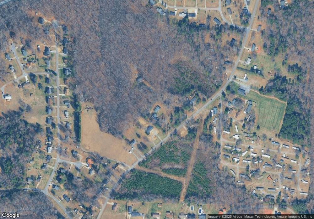 303 River Hill Rd, Statesville, NC 28625 - photo 1