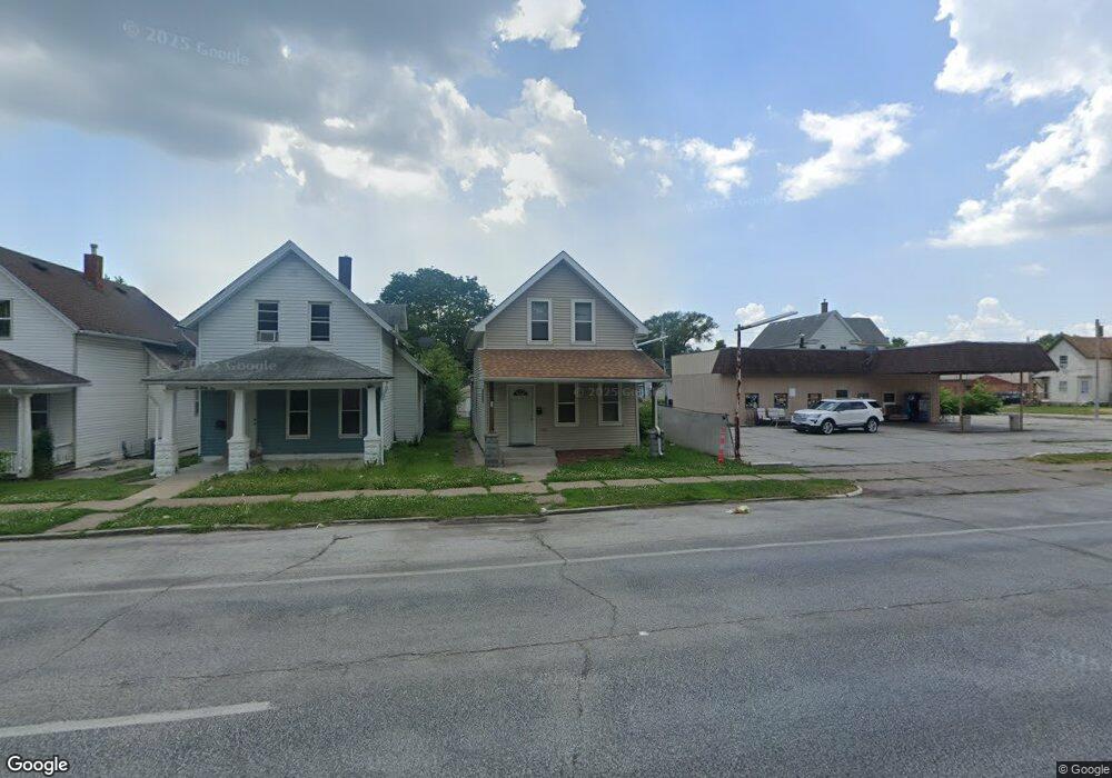1933 W 4th St, Davenport, IA 52802 - photo 1