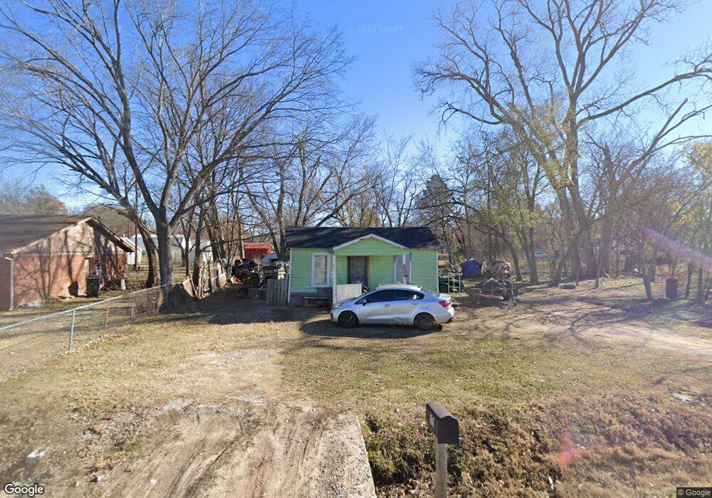 1019 N Kern Ave, Okmulgee, OK 74447 - photo 1