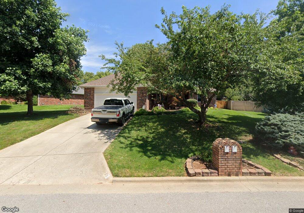 715 E Meramec Ln, Nixa, MO 65714 - photo 1