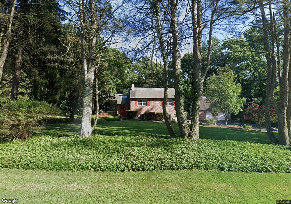 813 Lorraine Dr, Springfield, PA 19064 - photo 1