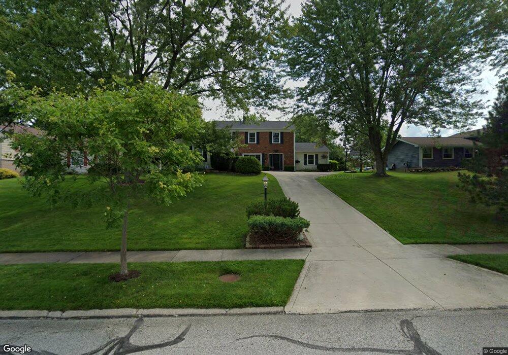 697 Parkview Dr, Aurora, OH 44202 - photo 1