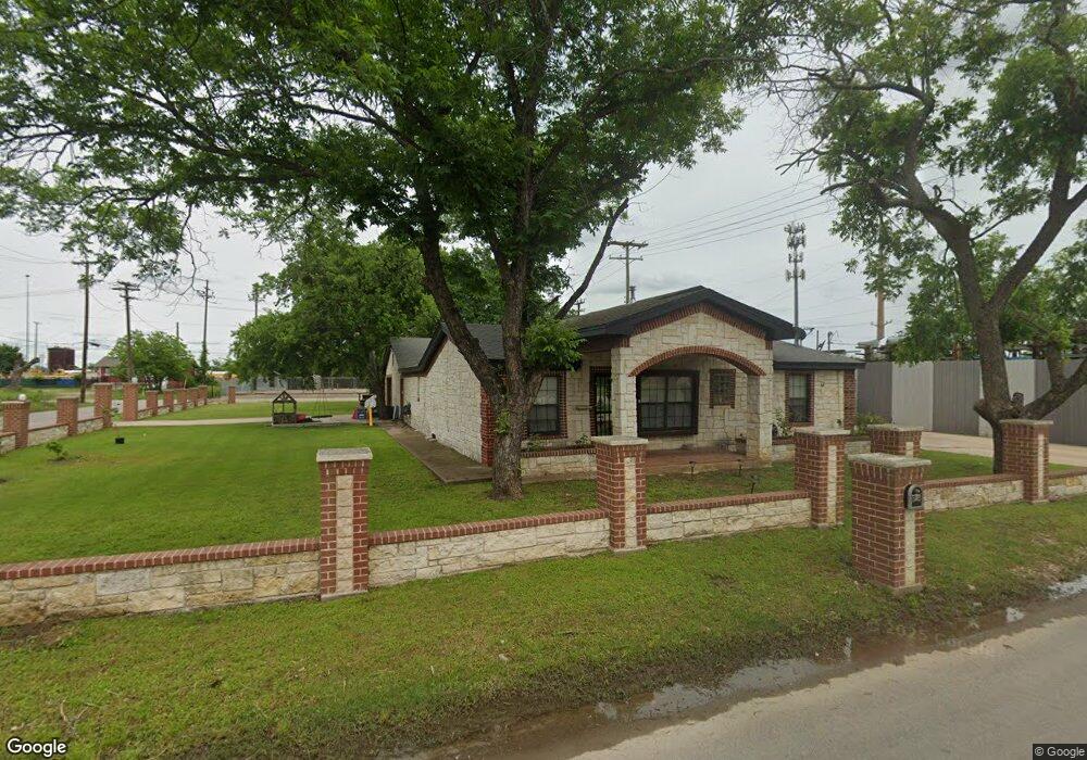 502 N Wilhite St, Cleburne, TX 76031 - photo 1