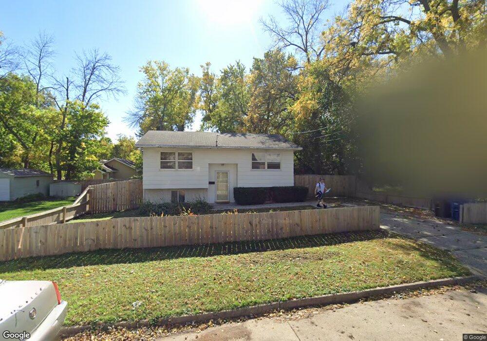 2730 Boston Ave, Des Moines, IA 50310 - photo 1