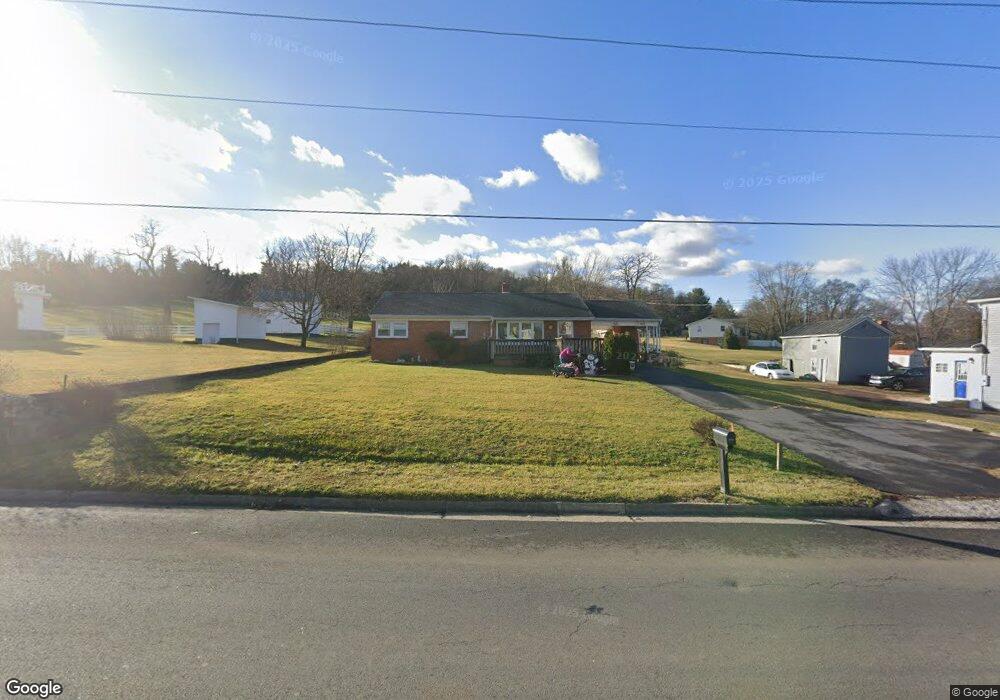 349 W Old Cross Rd, New Market, VA 22844 - photo 1