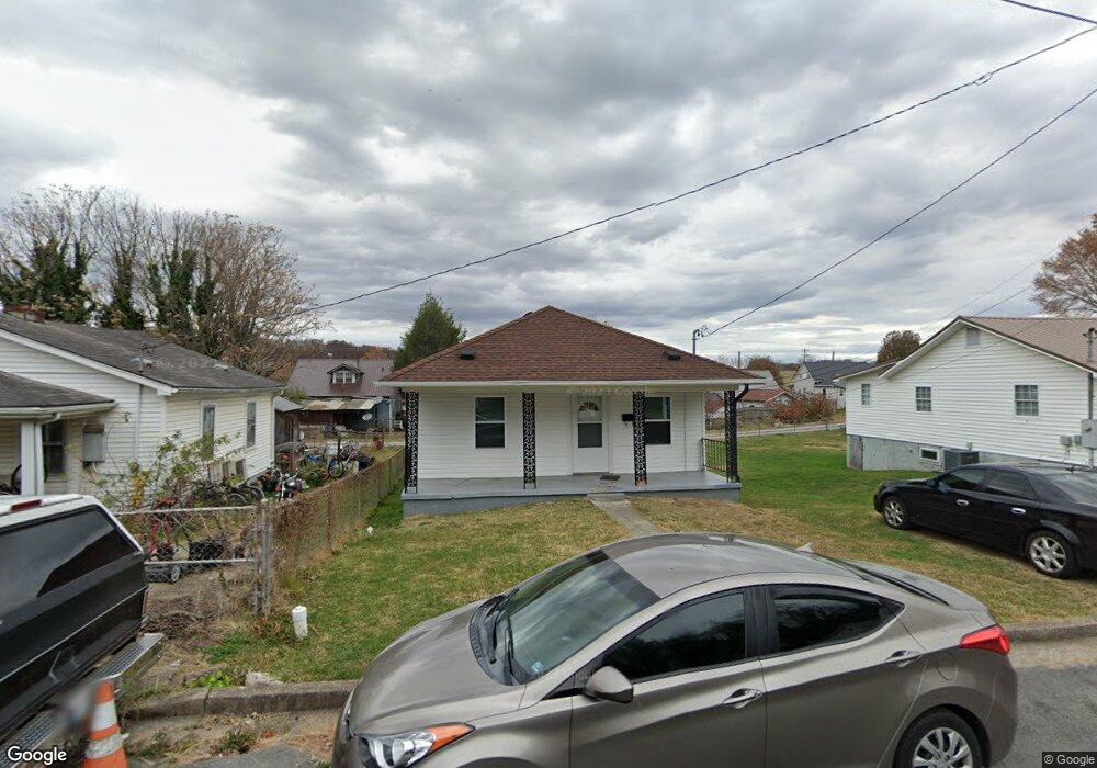 613 E Pine St, Johnson City, TN 37601 - photo 1