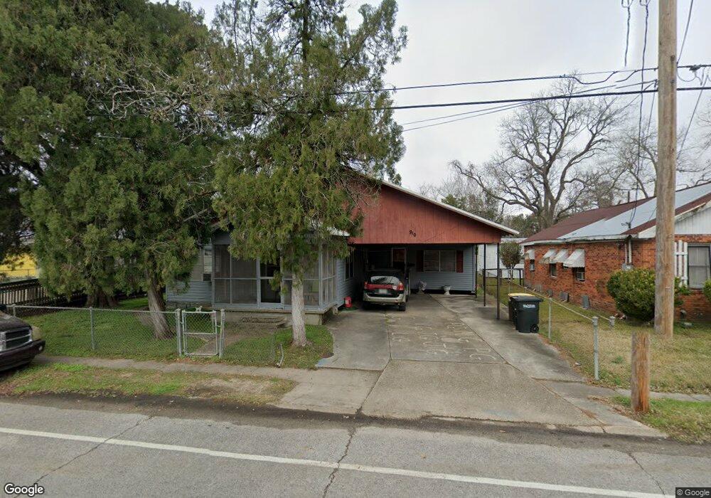 910 Walton St, New Iberia, LA 70560 - photo 1