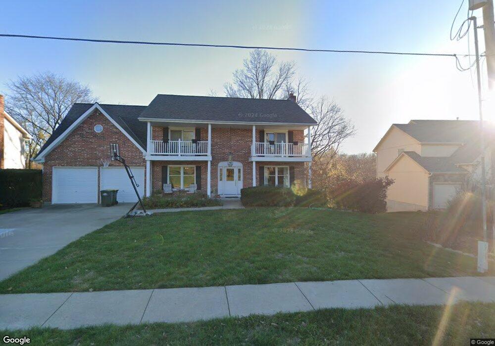 139 Willow Dr, Lansing, KS 66043 - photo 1