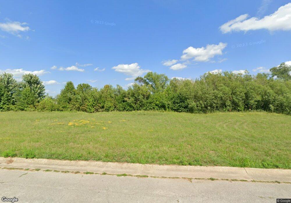 2505 Yeoman Ln, West Lafayette, IN 47906 - photo 1