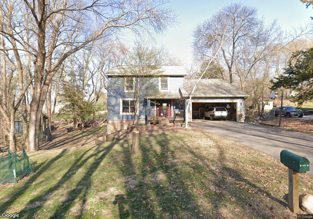 5585 5585 Harding Ln, Shorewood, MN 55331 - photo 1