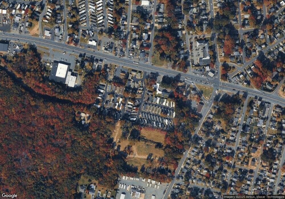 9 Robin Rd unit 42, Keansburg, NJ 07734 - photo 1