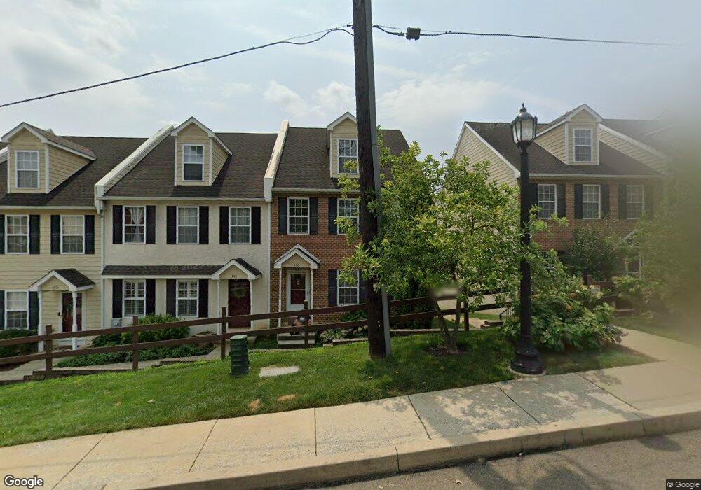 302 E Mulberry St, Kennett Square, PA 19348 - photo 1