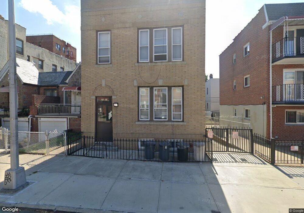 3151 44th St, Astoria, NY 11103 - photo 1