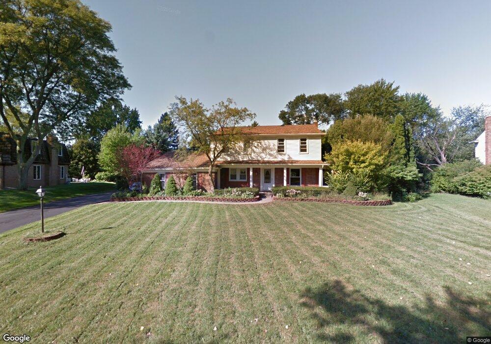 2540 Coldspring Dr, Bloomfield Hills, MI 48302 - photo 1