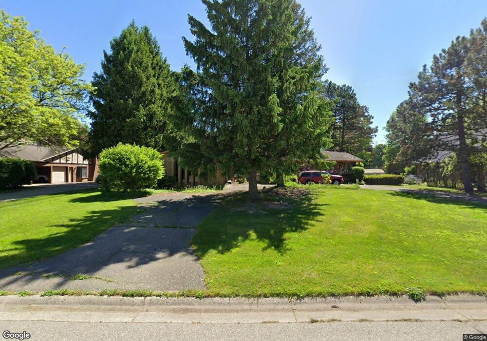 1332 Springborrow Dr, Flint, MI 48532 - photo 1