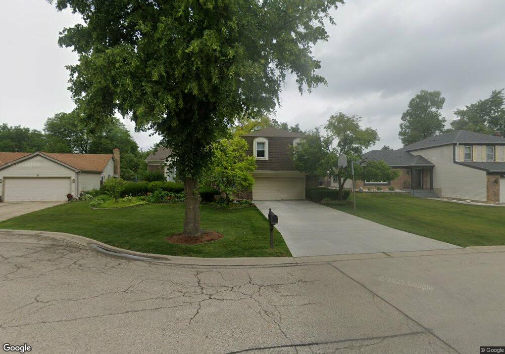 13 Fox Ct E, Buffalo Grove, IL 60089 - photo 1