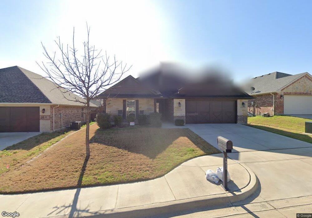 1921 Town Creek Cir, Weatherford, TX 76086 - photo 1